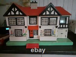 Vintage Triang /Lines Dolls House c. 1937/38