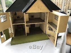 Vintage Triang dolls house No 9 1950s