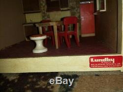 Vintage Village Lundby 2 Story Electric Doll House