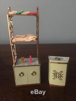 Vtg Dollhouse Furniture Ideal Petite Princess Patti Bathroom Towel Rack & Hamper