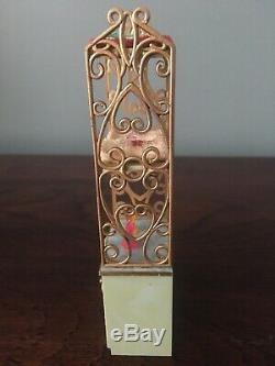 Vtg Dollhouse Furniture Ideal Petite Princess Patti Bathroom Towel Rack & Hamper