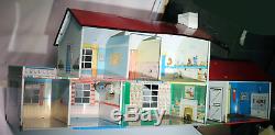 Vtg Marx Colonial Dollhouse Playset Tin Litho Pool Breezeway Furniture Swing Set